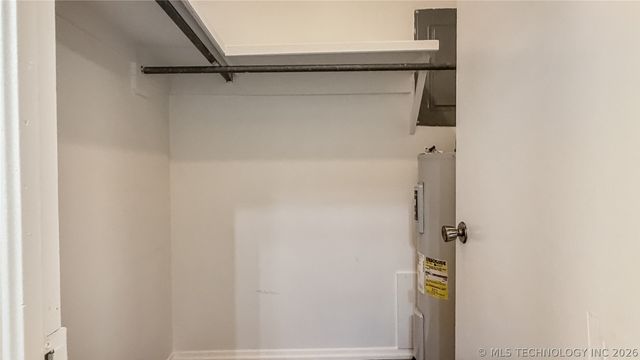 4637 US Hwy 77, Marietta, OK 73448