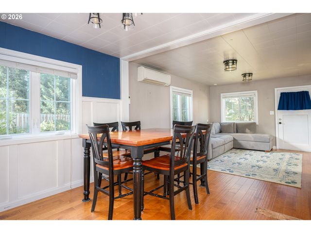 10040 Sw AVERY St, Tualatin, OR 97062