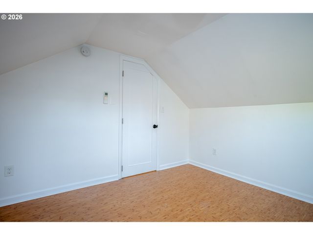 10040 Sw AVERY St, Tualatin, OR 97062