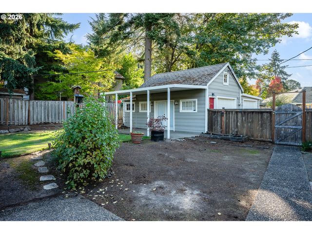 10040 Sw AVERY St, Tualatin, OR 97062
