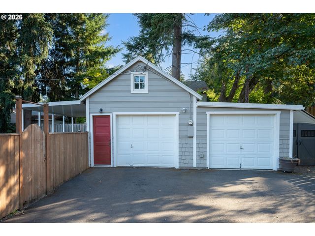 10040 Sw AVERY St, Tualatin, OR 97062