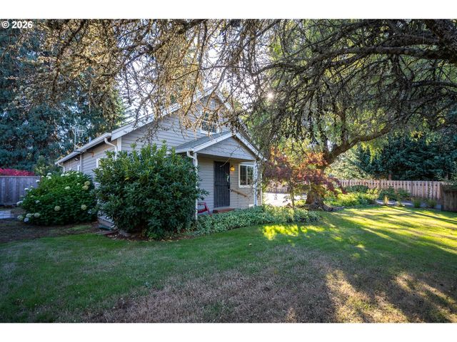 10040 Sw AVERY St, Tualatin, OR 97062