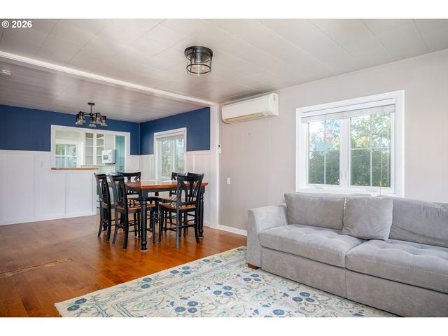 10040 Sw AVERY St, Tualatin, OR 97062