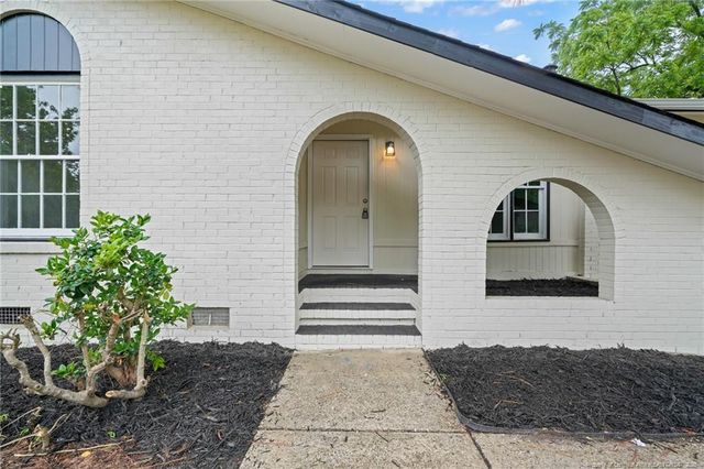 6635 Vaughn Road, Fayetteville, NC 28304