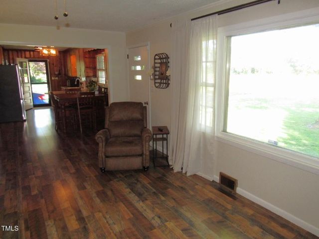 1700 Warrenton Road, Henderson, NC 27537