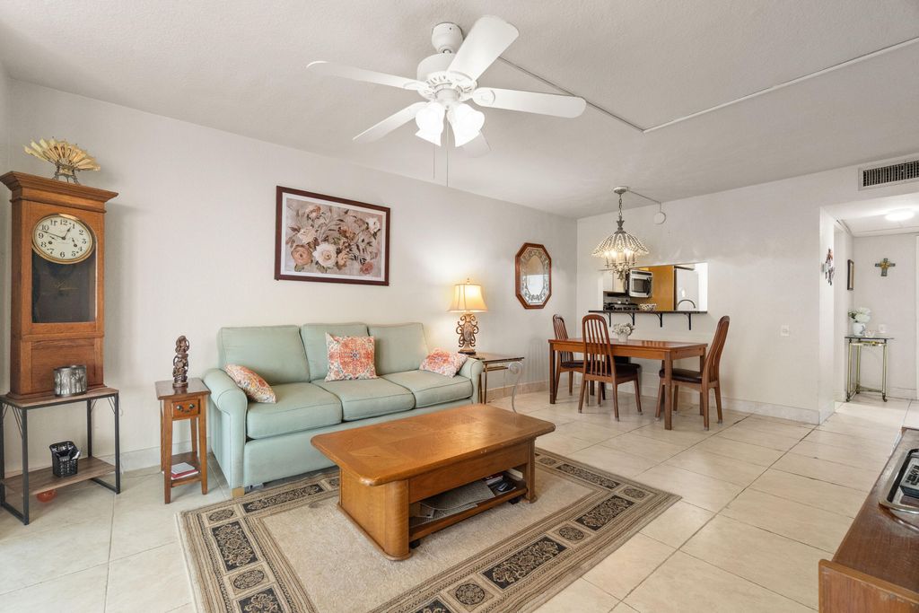 9400 Lime Bay Boulevard 109, Tamarac, FL 33321