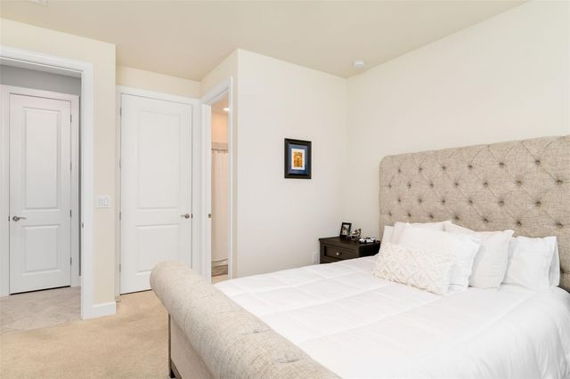825 SEASCAPE PLACE, Sarasota, FL 34240