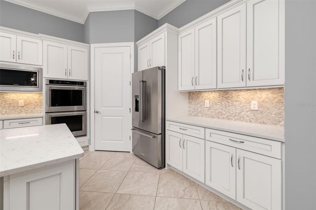 825 SEASCAPE PLACE, Sarasota, FL 34240