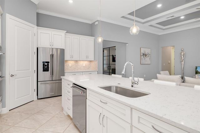 825 SEASCAPE PLACE, Sarasota, FL 34240