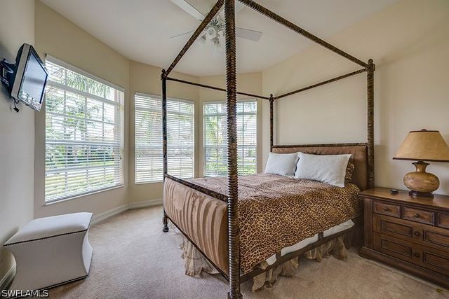 6101 Dogleg DR, Naples, FL 34113