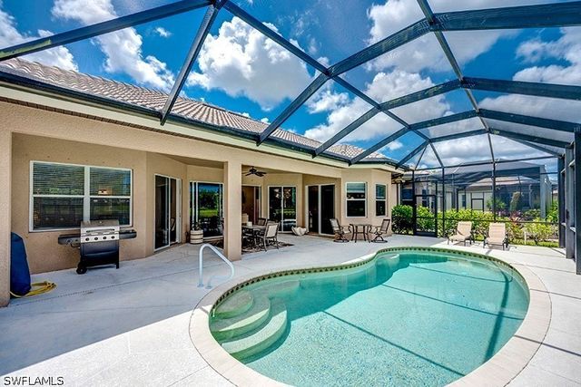 6101 Dogleg DR, Naples, FL 34113