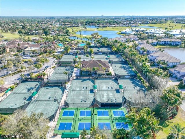 6101 Dogleg DR, Naples, FL 34113