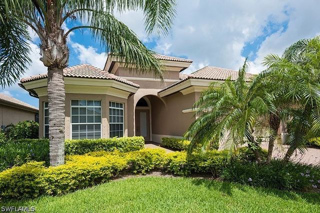 6101 Dogleg DR, Naples, FL 34113