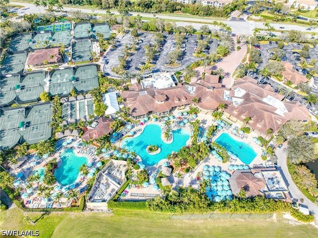 6101 Dogleg DR, Naples, FL 34113