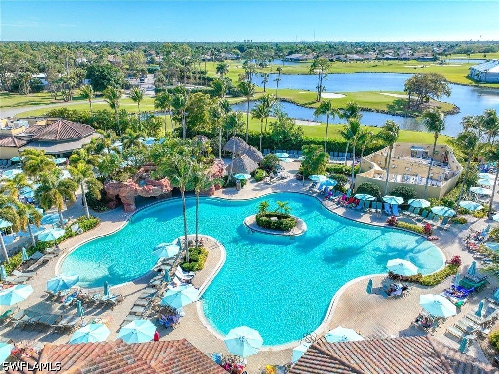 6101 Dogleg DR, Naples, FL 34113