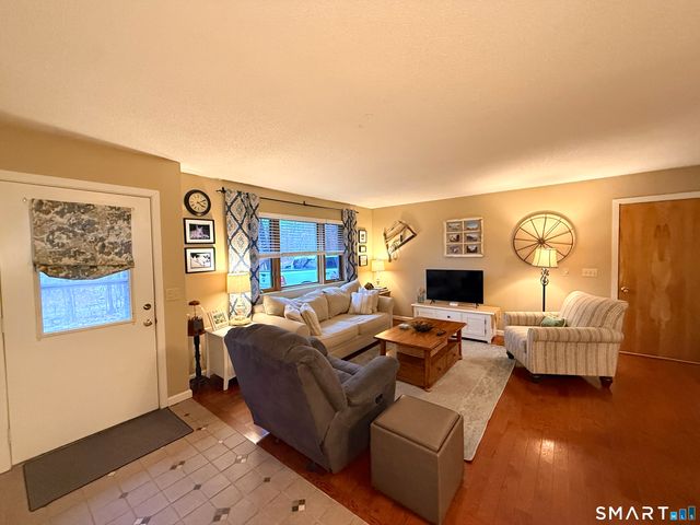 621 Wynne Road, Winchester, CT 06098