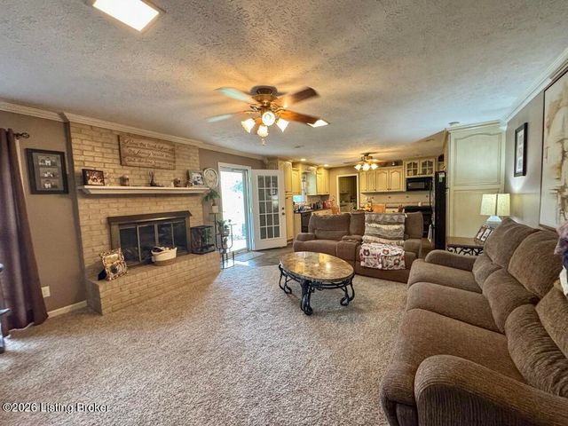 148 Hillcreek Rd, Shepherdsville, KY 40165