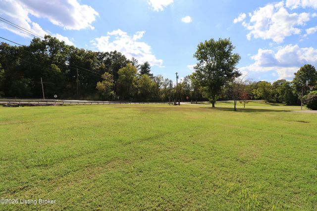 148 Hillcreek Rd, Shepherdsville, KY 40165