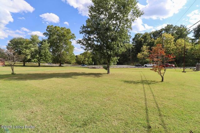 148 Hillcreek Rd, Shepherdsville, KY 40165