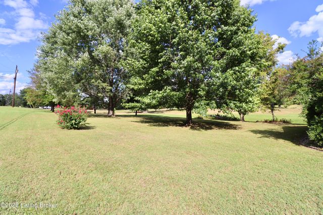 148 Hillcreek Rd, Shepherdsville, KY 40165