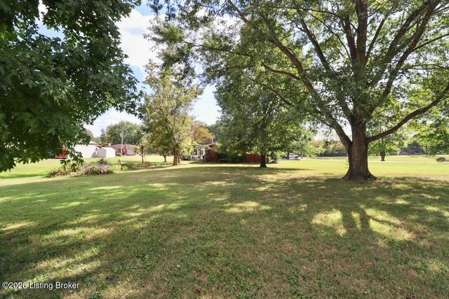 148 Hillcreek Rd, Shepherdsville, KY 40165