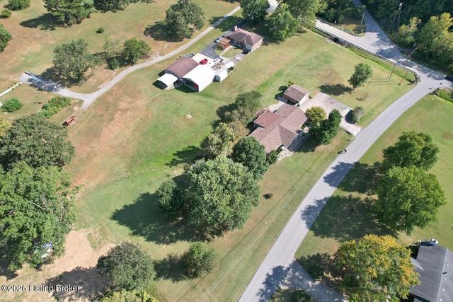 148 Hillcreek Rd, Shepherdsville, KY 40165