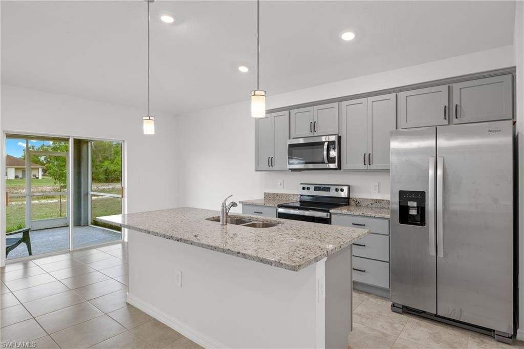 858 Rue Labeau CIR, FORT MYERS, FL 33913 — photo 4
