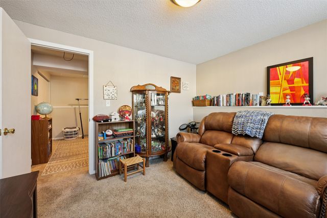 712 Garnet Drive, Ames, IA 50010