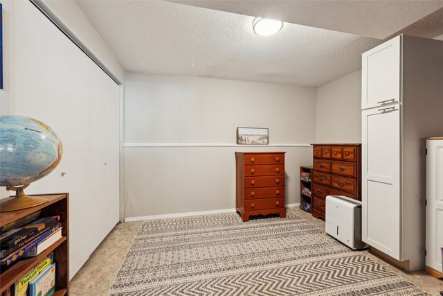 712 Garnet Drive, Ames, IA 50010