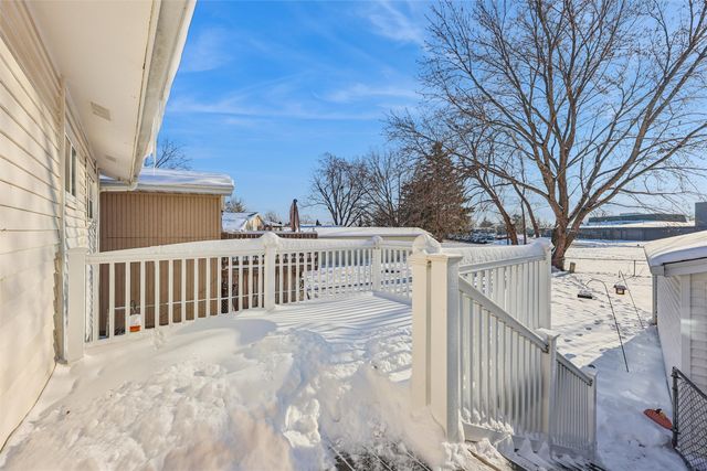 712 Garnet Drive, Ames, IA 50010