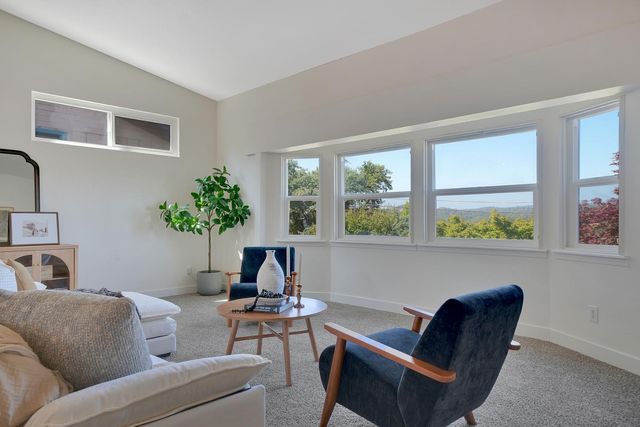 513 Perry St, Jackson, CA 95642