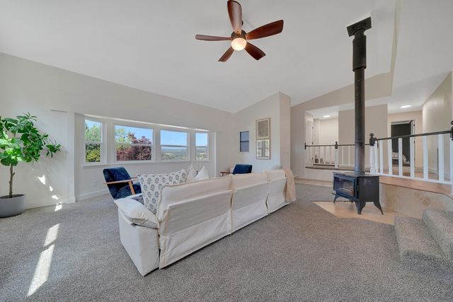 513 Perry St, Jackson, CA 95642