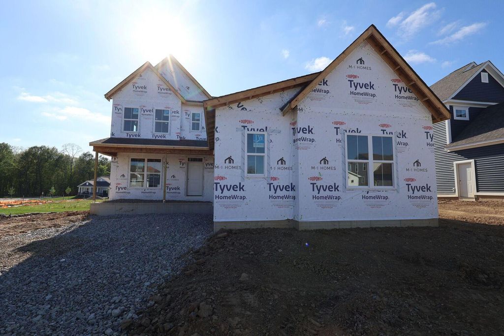 316 Reign Way, Pataskala, OH 43062