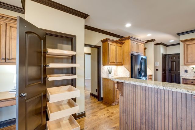 1019 Berkshire Blvd, Mount Juliet, TN 37122