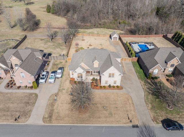 1019 Berkshire Blvd, Mount Juliet, TN 37122