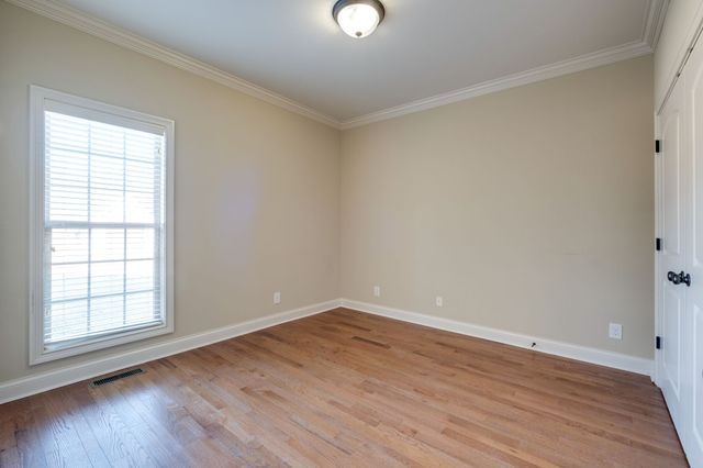 1019 Berkshire Blvd, Mount Juliet, TN 37122