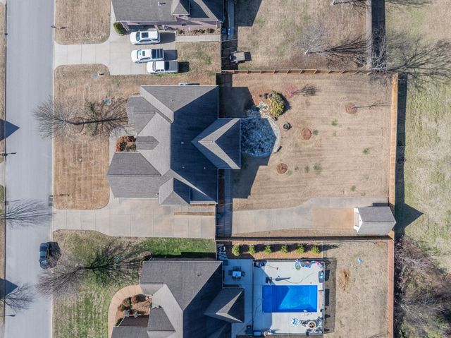 1019 Berkshire Blvd, Mount Juliet, TN 37122