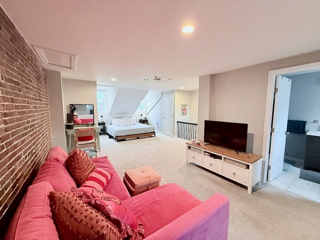 353 Sumner St 2, Boston, MA 02128