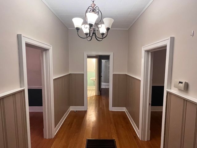 104 S Walnut Street, Wilmore, KY 40390