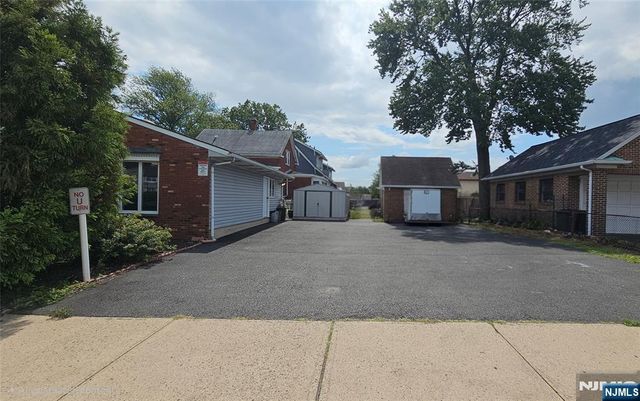 50 Moonachie Road, Moonachie, NJ 07074