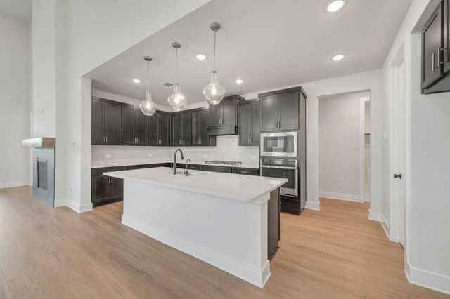1732 Nesting Robin Lane, Denton, TX 76249
