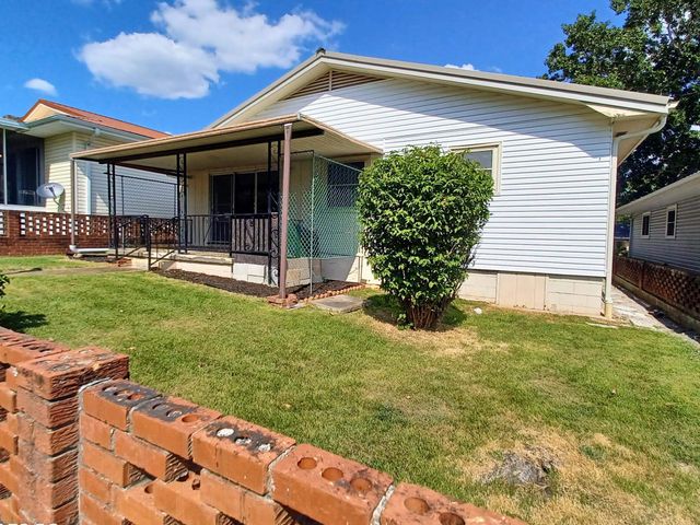 309 Parliament Drive, Horseshoe Bend, AR 72512