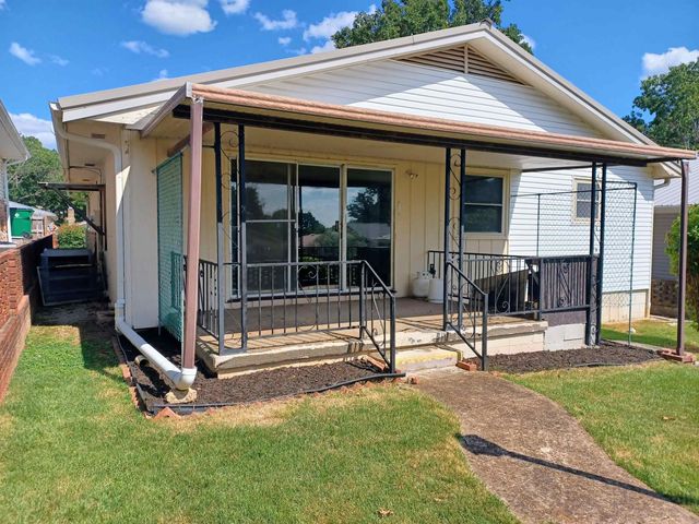 309 Parliament Drive, Horseshoe Bend, AR 72512