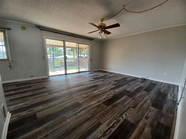 309 Parliament Drive, Horseshoe Bend, AR 72512