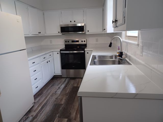 309 Parliament Drive, Horseshoe Bend, AR 72512