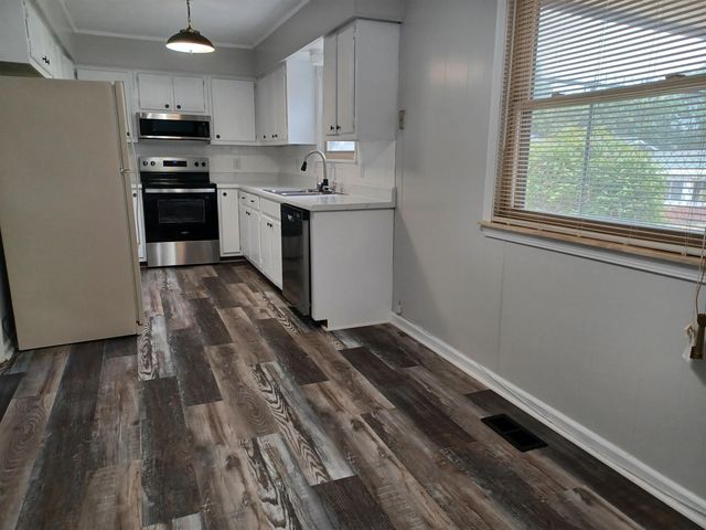 309 Parliament Drive, Horseshoe Bend, AR 72512