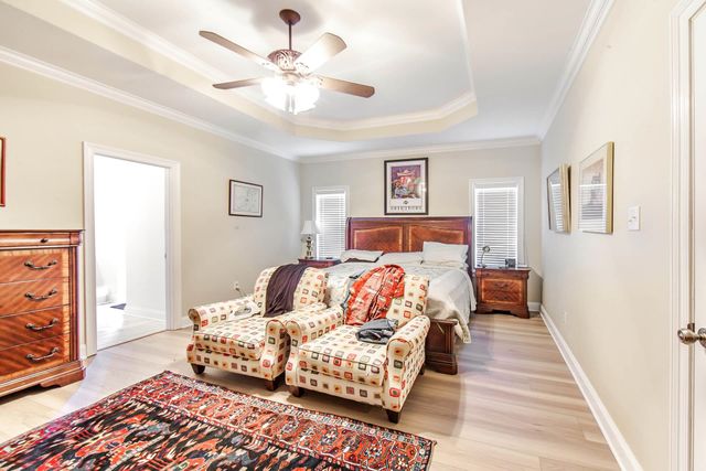 300 Ravensaide Drive, Houma, LA 70360