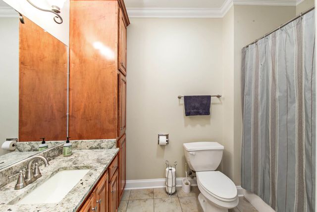 300 Ravensaide Drive, Houma, LA 70360