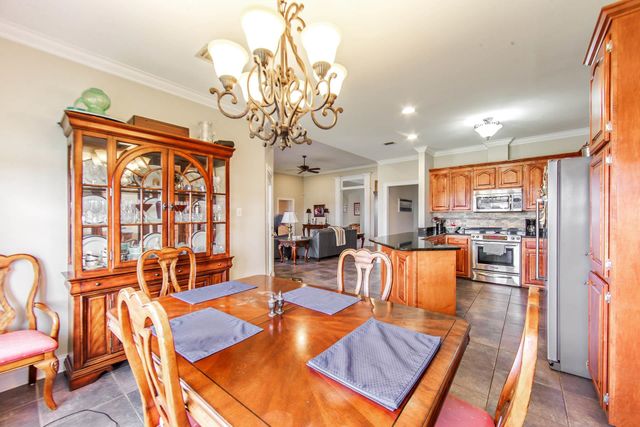 300 Ravensaide Drive, Houma, LA 70360