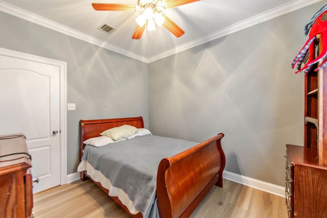 300 Ravensaide Drive, Houma, LA 70360